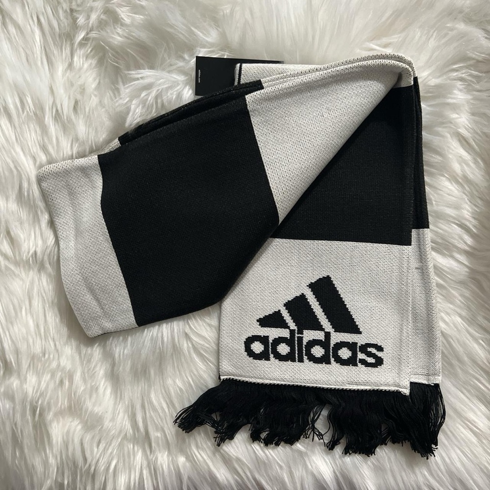 Adidas Real Madrid Team Scarf